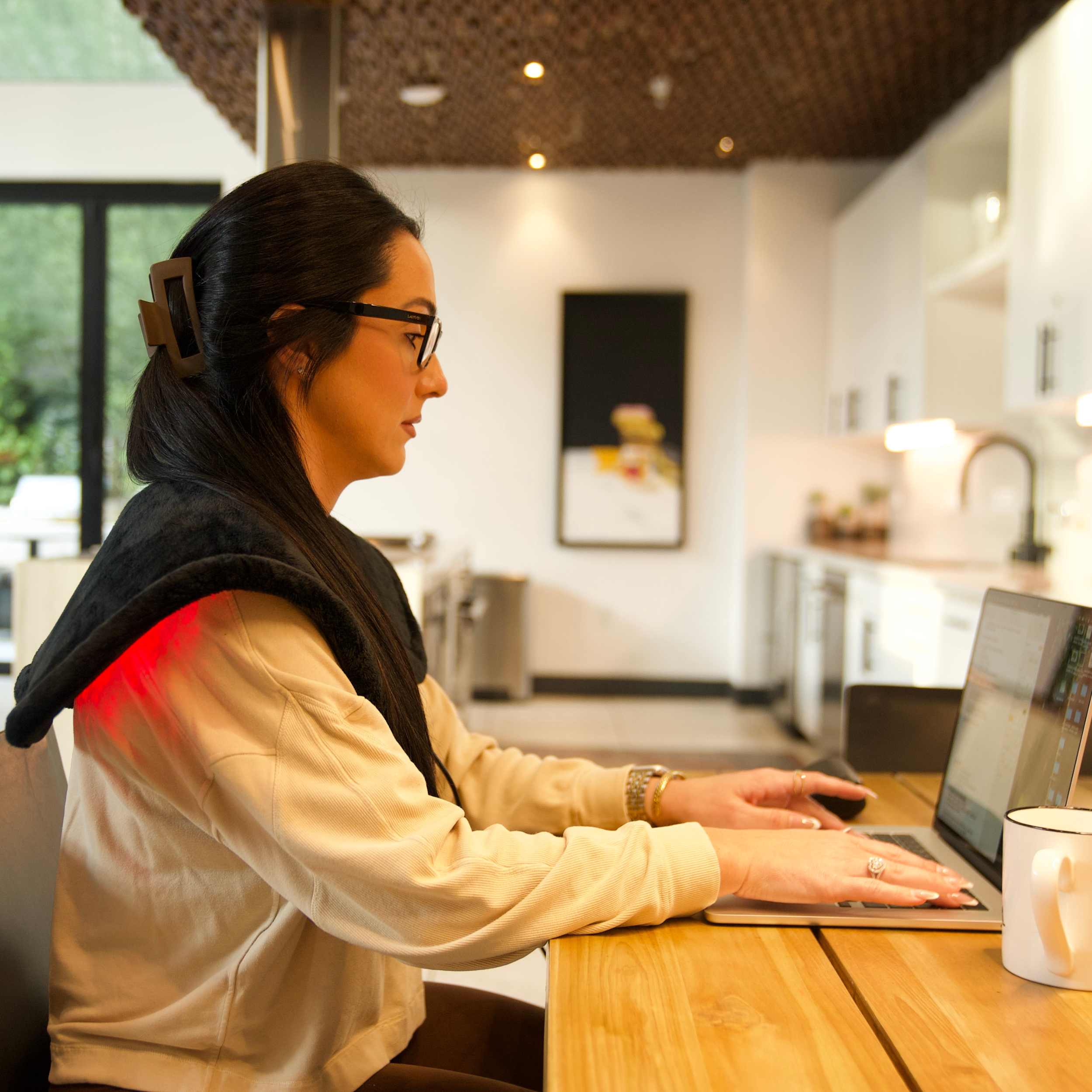 TheraPerfect Red Light & Near Infrared Therapy Pad – Tri-Lite™ Recovery Pad for Muscle Relief & Circulation