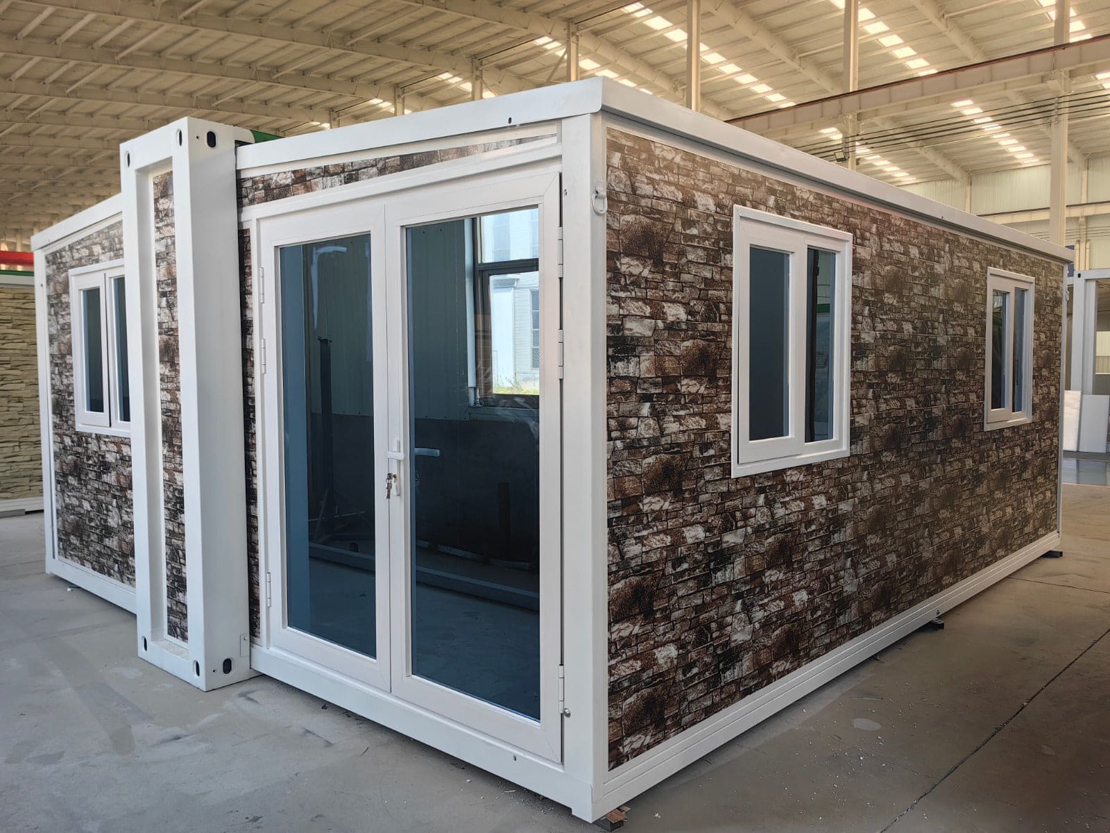 Folding Tiny Home – Smart Living with Ultimate Convenience & Simplicity